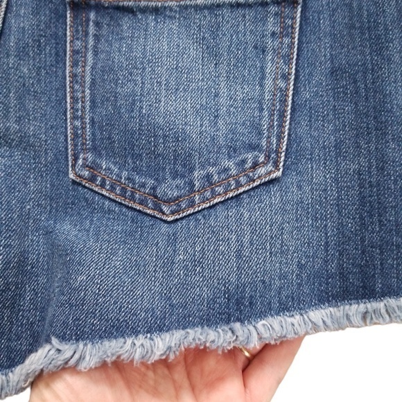 ASOS Maternity Frayed Hem Jean Shorts‎ Sz. 4 - Picture 5 of 8